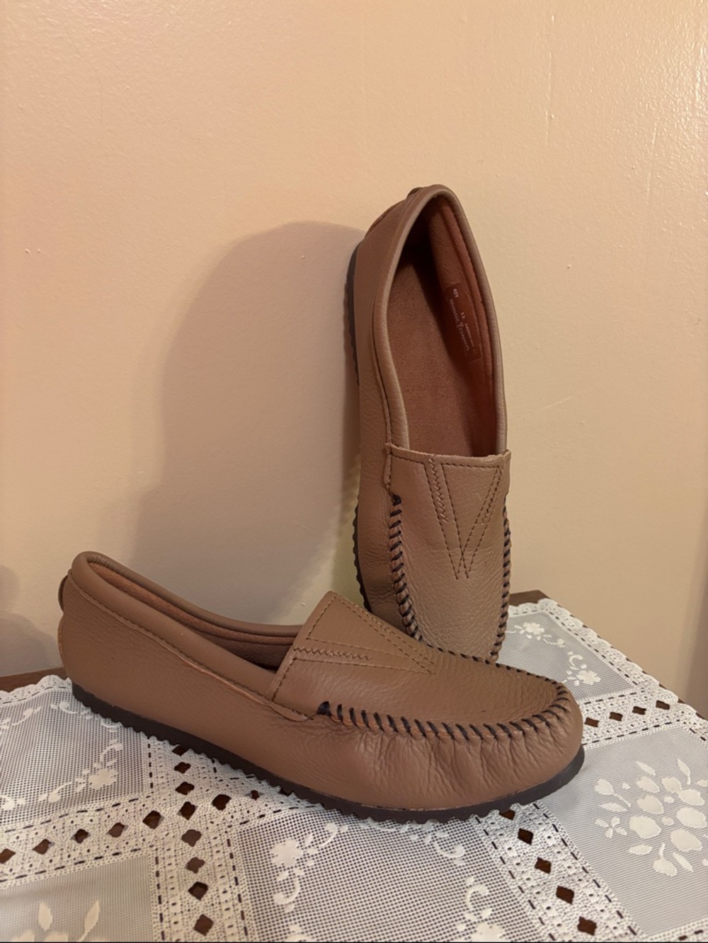 Minnetonka Women's Brown Slip-On Moccasin Loafers